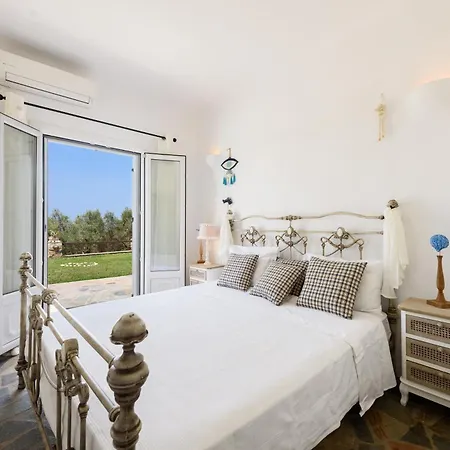 Christina Villa Agkeria