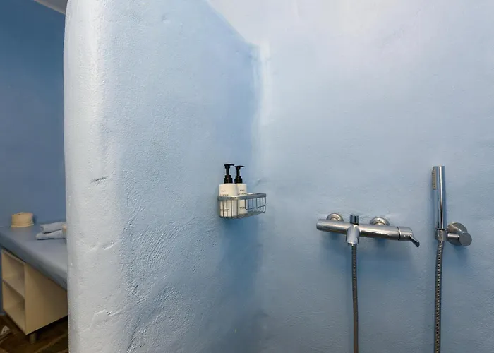 Christina Вилла *